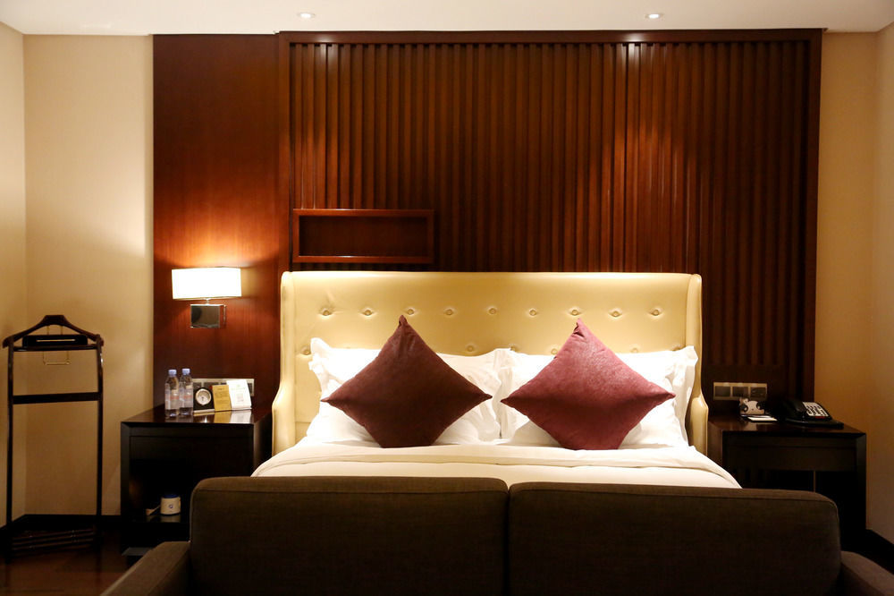 Lia! Chengdu Hotel Ngoại thất bức ảnh