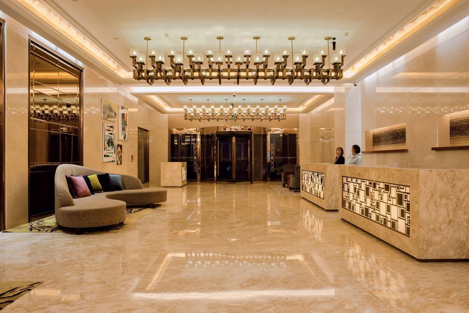 Lia! Chengdu Hotel Ngoại thất bức ảnh