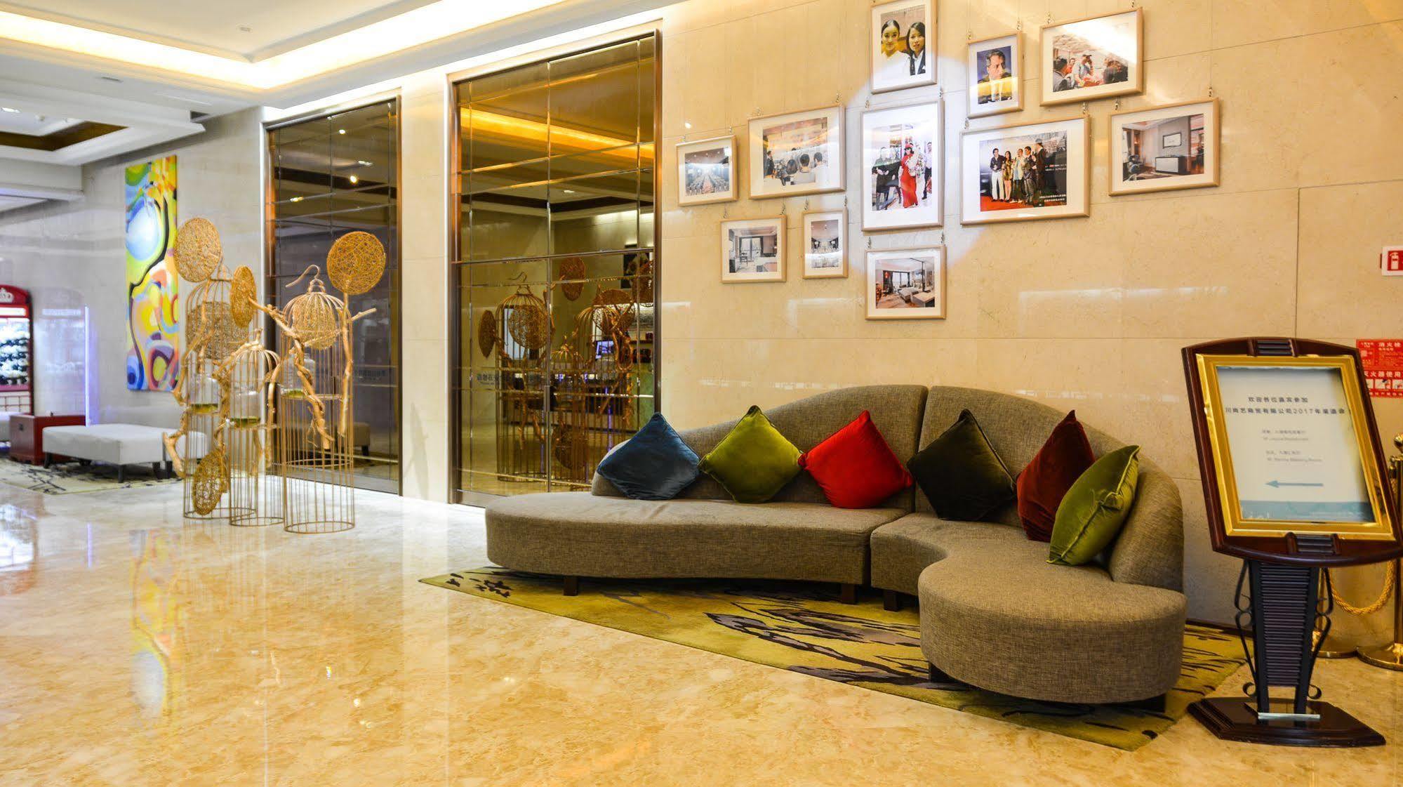 Lia! Chengdu Hotel Ngoại thất bức ảnh
